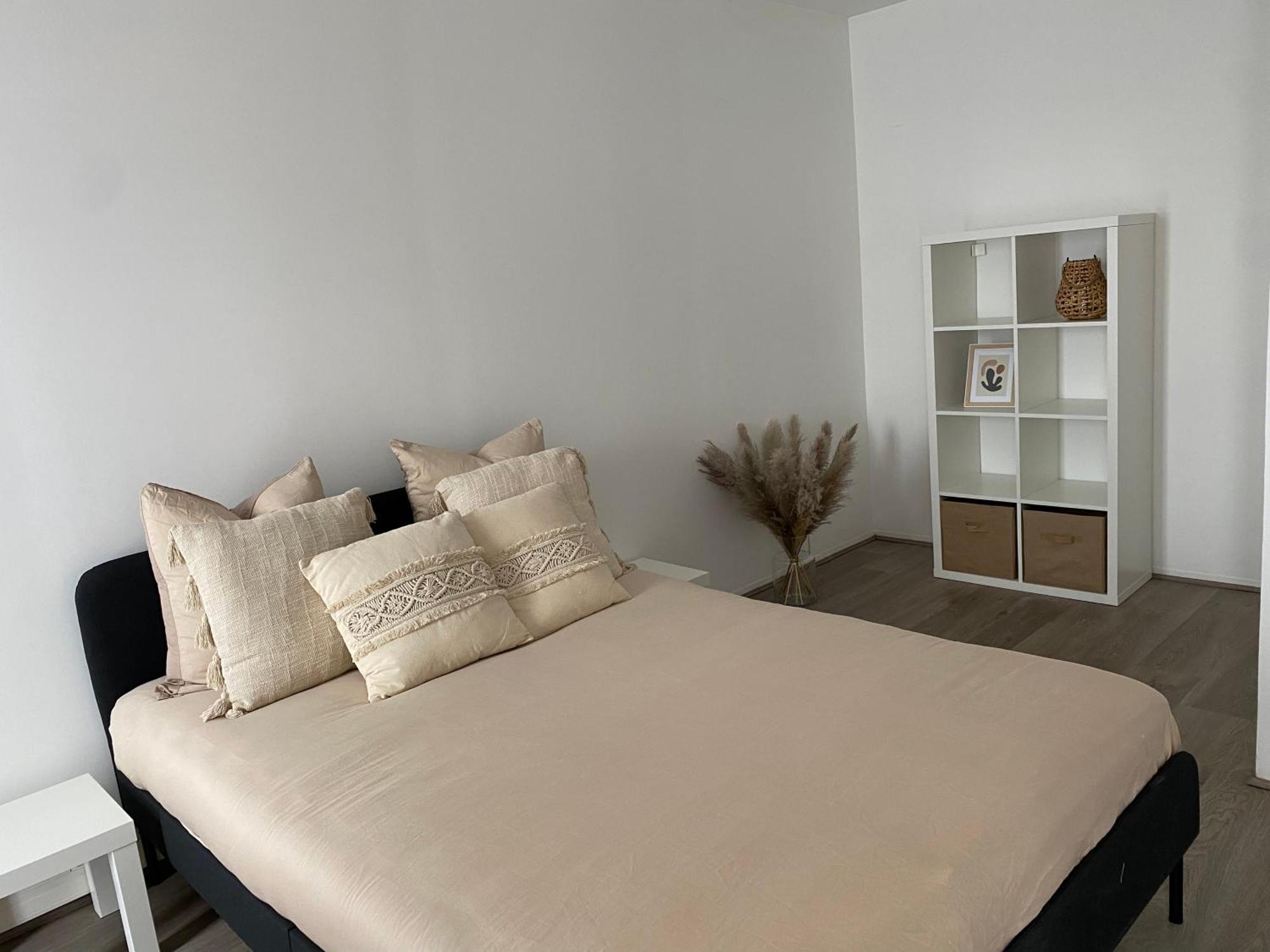Maison Spacieuse Et Confortable 100M2 Avec Jardin Val-de-Reuil Buitenkant foto
